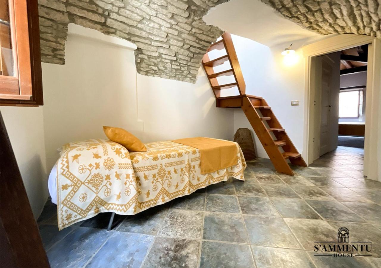 Отель S'Ammentu House Боса Экстерьер фото